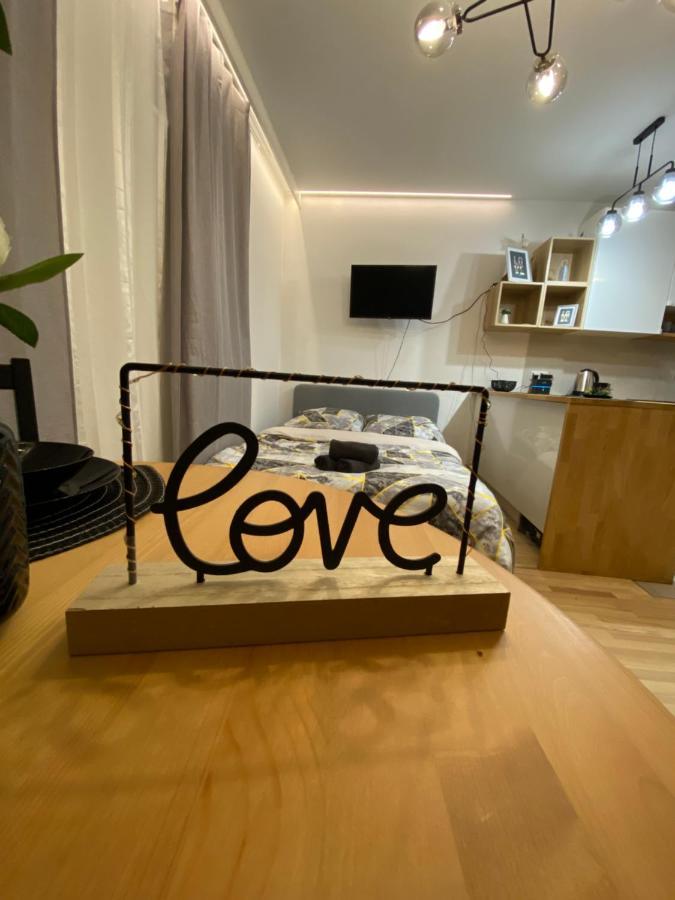 Love Glow Studio, Krakow